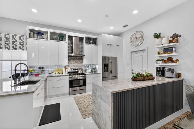 8177 Quail Meadow Way, West Palm Beach, FL 33412