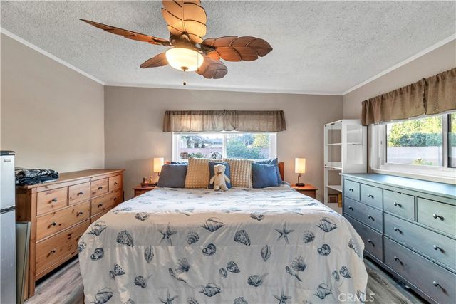 9300 Cayuga Avenue, Los Angeles, CA 91352