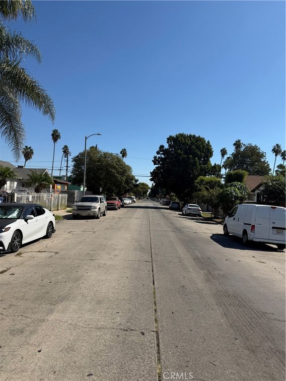 426 E 83rd, Los Angeles, CA 90003 — photo 4