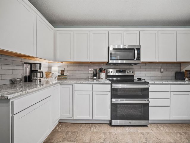 171 W Hawkview Place, Royal, AR 71968