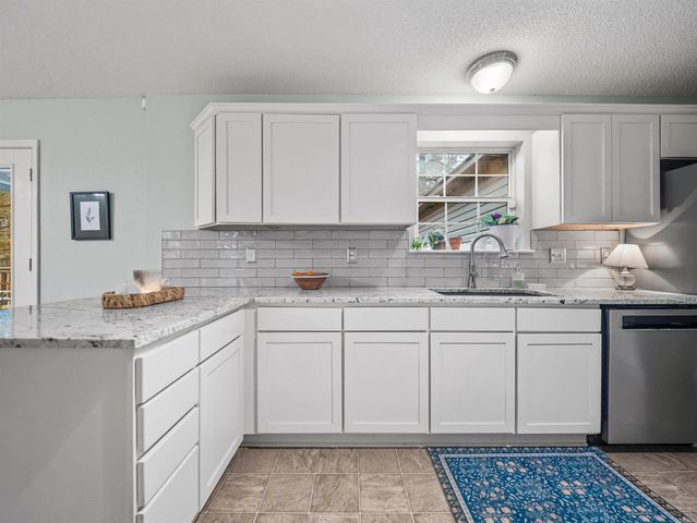 171 W Hawkview Place, Royal, AR 71968