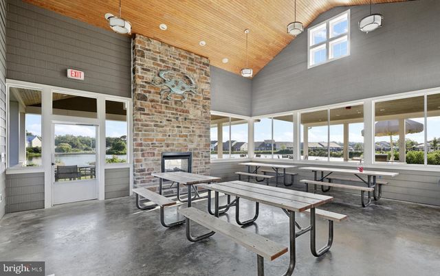 23789 PEMBROKE LN, Millville, DE 19967