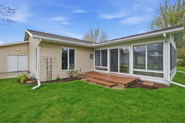 310 Forest Street, Fox Lake, WI 53933