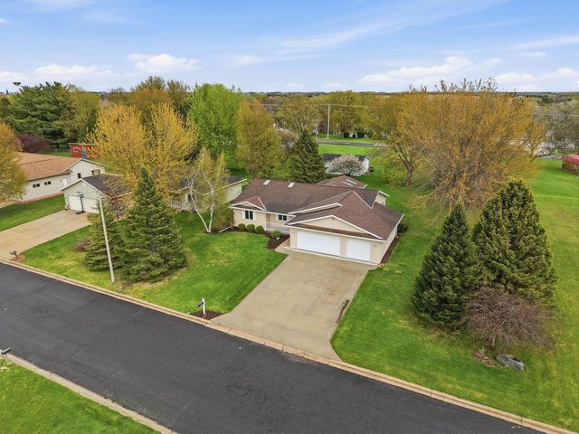 310 Forest Street, Fox Lake, WI 53933