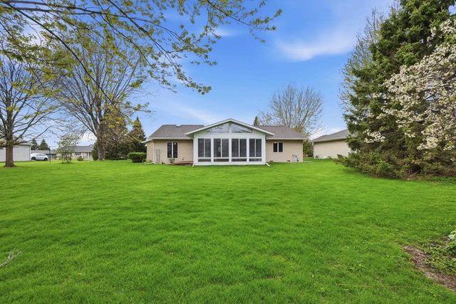 310 Forest Street, Fox Lake, WI 53933