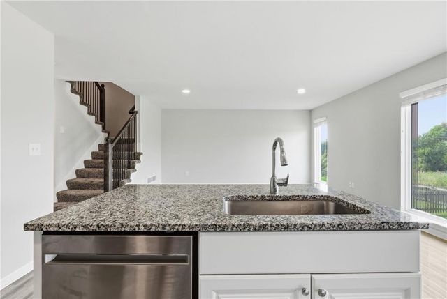 9804 E 219th Circle, Peculiar, MO 64078
