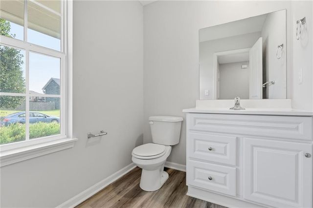 9804 E 219th Circle, Peculiar, MO 64078