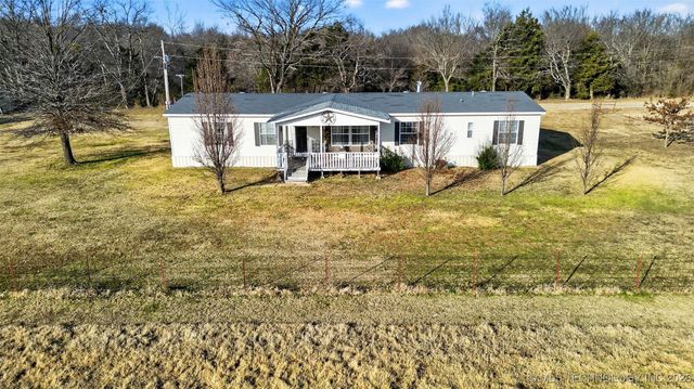 124 N BK 1412 Road, Stigler, OK 74462