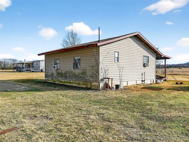 124 N BK 1412 Road, Stigler, OK 74462