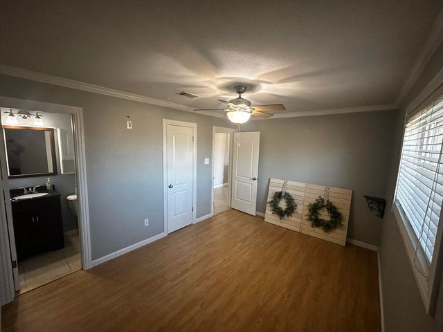 602 Janann Street, Euless, TX 76039