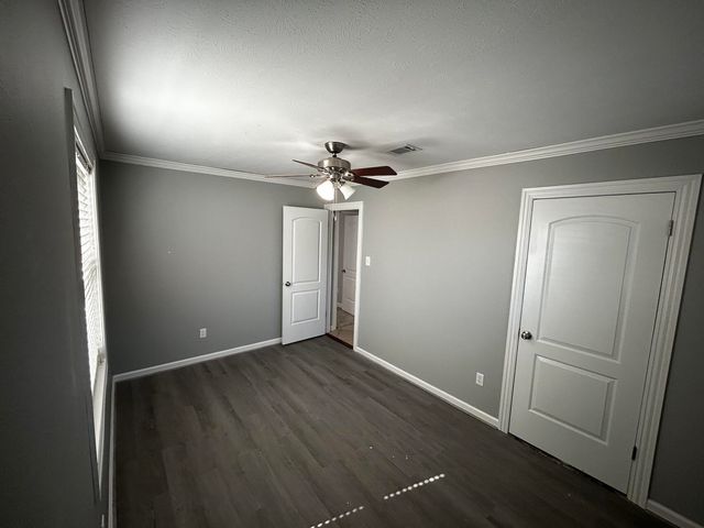 602 Janann Street, Euless, TX 76039