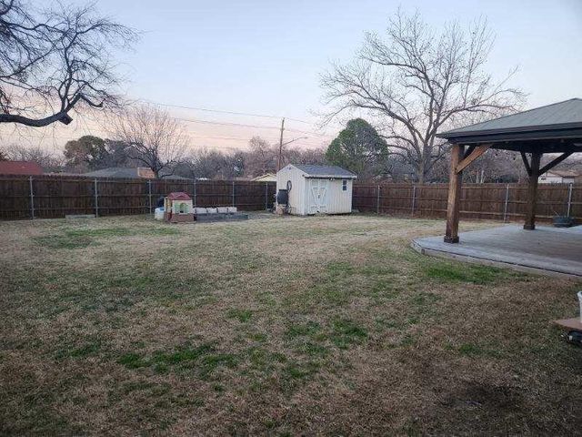 602 Janann Street, Euless, TX 76039