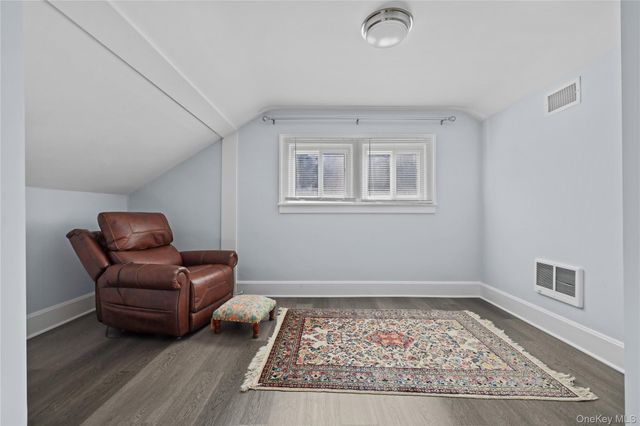 48 Coakley Avenue, Harrison, NY 10528