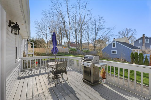 48 Coakley Avenue, Harrison, NY 10528