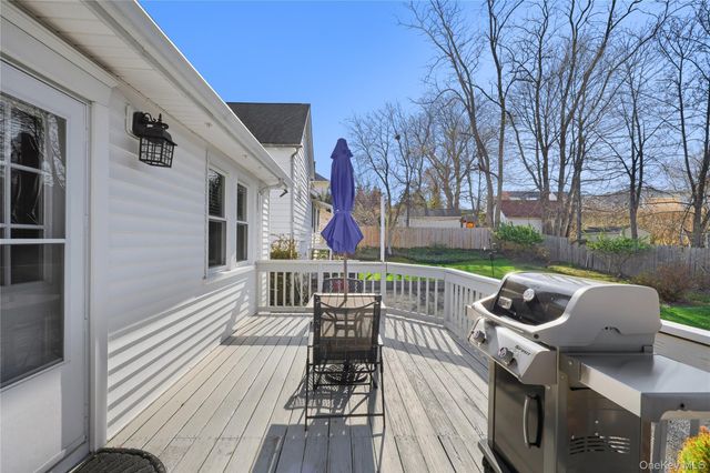 48 Coakley Avenue, Harrison, NY 10528