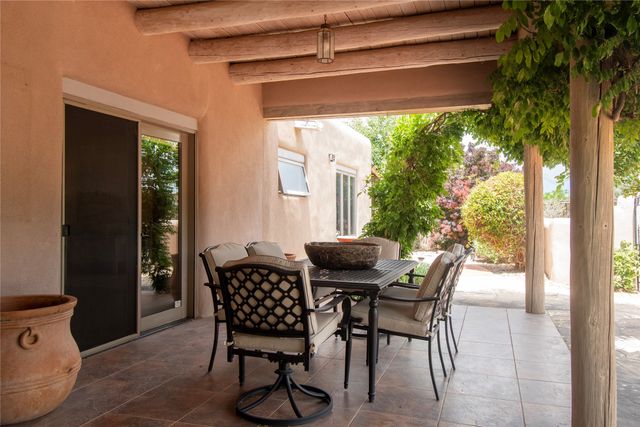 2317 Calle Tranquilo, Santa Fe, NM 87505
