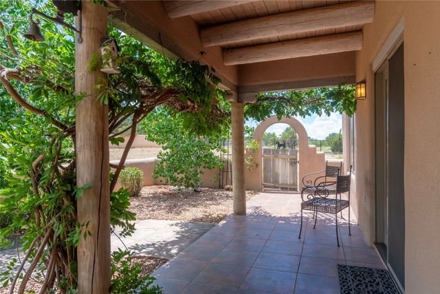2317 Calle Tranquilo, Santa Fe, NM 87505