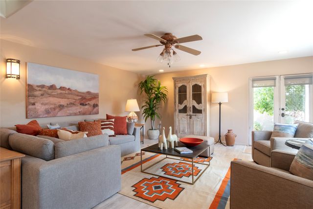 2317 Calle Tranquilo, Santa Fe, NM 87505