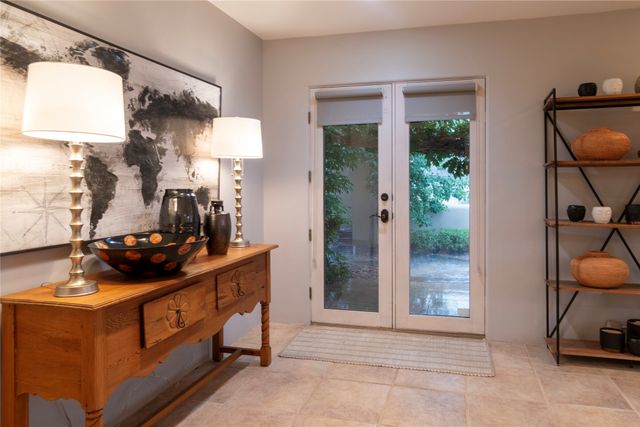 2317 Calle Tranquilo, Santa Fe, NM 87505