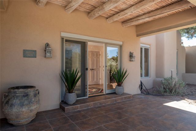 2317 Calle Tranquilo, Santa Fe, NM 87505