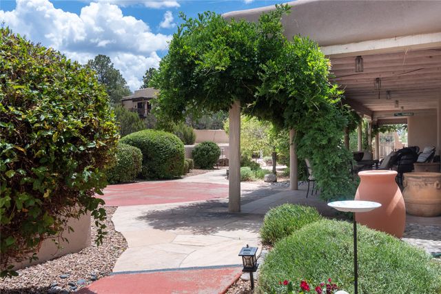 2317 Calle Tranquilo, Santa Fe, NM 87505