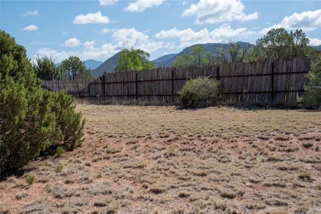 2317 Calle Tranquilo, Santa Fe, NM 87505