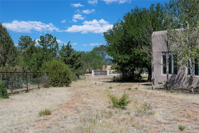 2317 Calle Tranquilo, Santa Fe, NM 87505