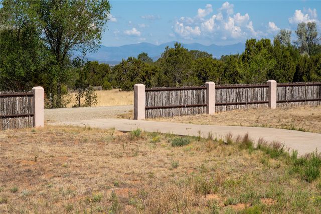 2317 Calle Tranquilo, Santa Fe, NM 87505