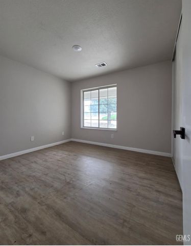 21401 Madre Street, Tehachapi, CA 93561