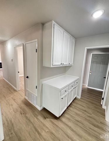 21401 Madre Street, Tehachapi, CA 93561