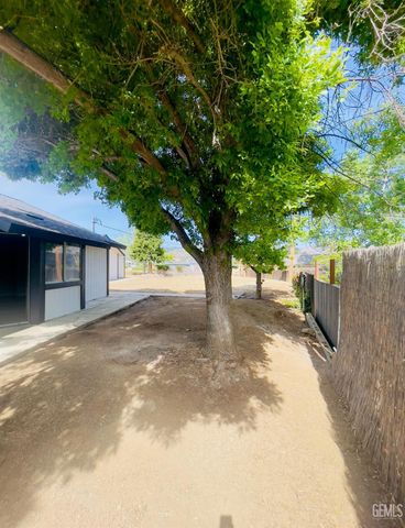 21401 Madre Street, Tehachapi, CA 93561
