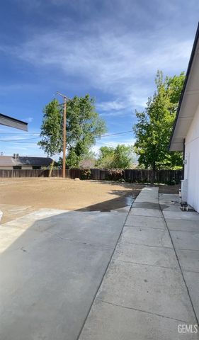 21401 Madre Street, Tehachapi, CA 93561