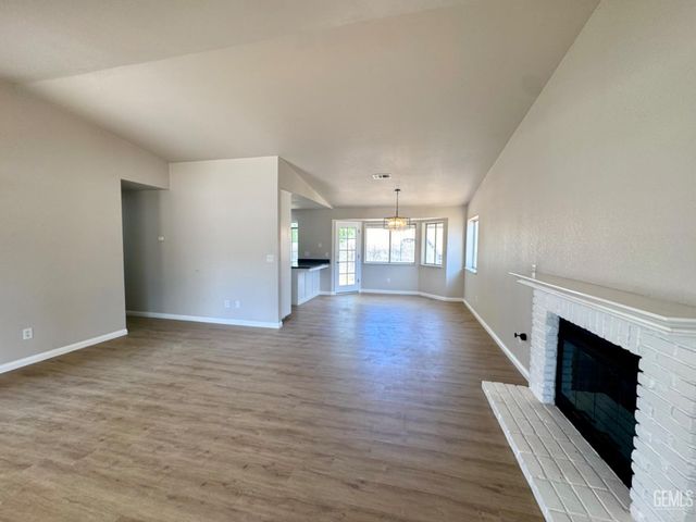21401 Madre Street, Tehachapi, CA 93561