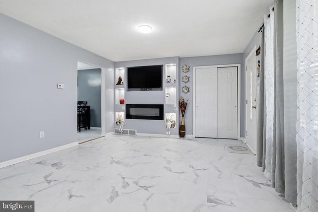 2330 REDWOOD RD, York, PA 17408