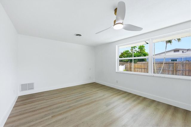 761 S VENICE BOULEVARD, Venice, FL 34293