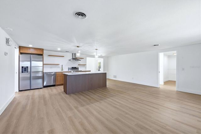 761 S VENICE BOULEVARD, Venice, FL 34293