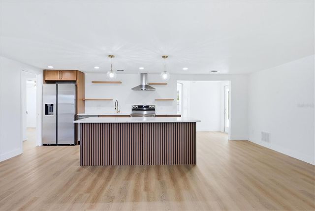 761 S VENICE BOULEVARD, Venice, FL 34293