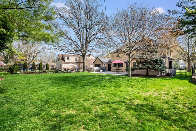 336 Hamilton Avenue, Elgin, IL 60123