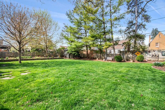 336 Hamilton Avenue, Elgin, IL 60123