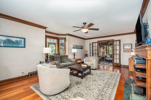 336 Hamilton Avenue, Elgin, IL 60123