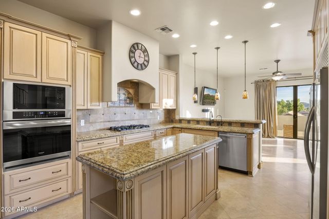 2109 E KERRY Lane, Phoenix, AZ 85024