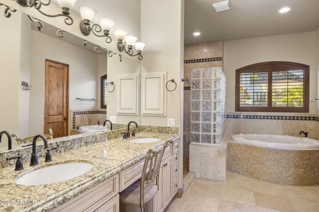 2109 E KERRY Lane, Phoenix, AZ 85024