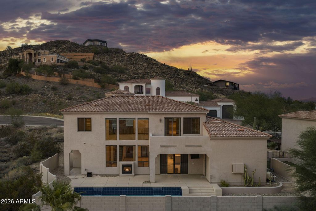 2109 E KERRY Lane, Phoenix, AZ 85024 — photo 2