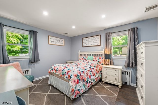16 Sioux Trl, Denville Twp., NJ 07834