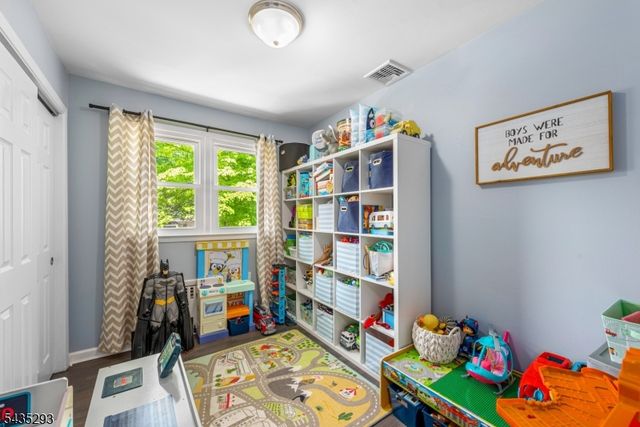 16 Sioux Trl, Denville Twp., NJ 07834