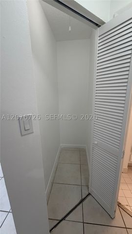 14014 SW 93rd Ln 14014, Miami, FL 33186