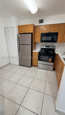 14014 SW 93rd Ln 14014, Miami, FL 33186