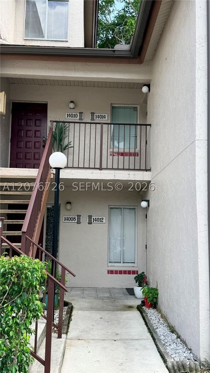 14014 SW 93rd Ln 14014, Miami, FL 33186