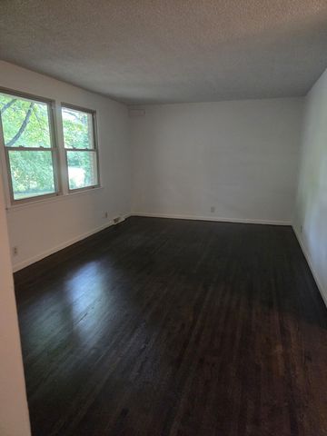 800 Apple Valley Rd, Madison, TN 37115