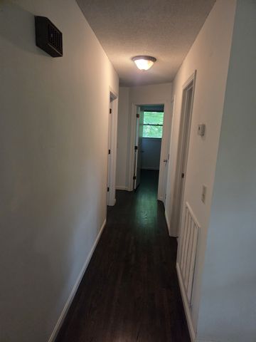800 Apple Valley Rd, Madison, TN 37115